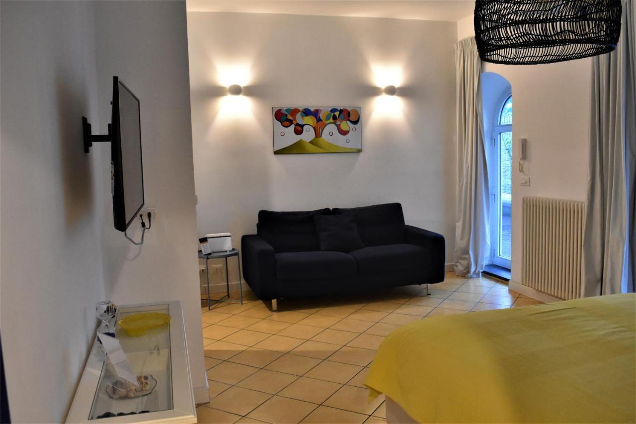 Lemon Suite Napoli Bagian luar foto