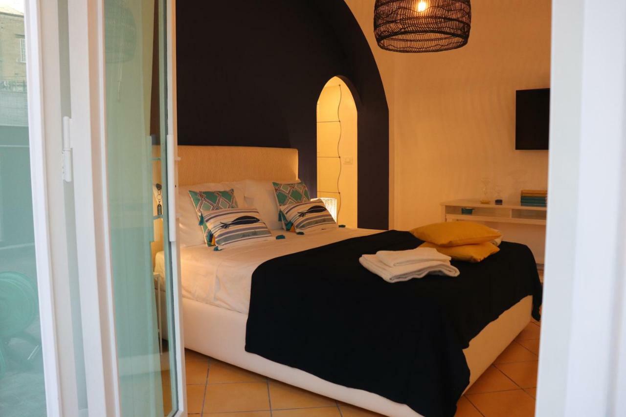 Lemon Suite Napoli Bagian luar foto