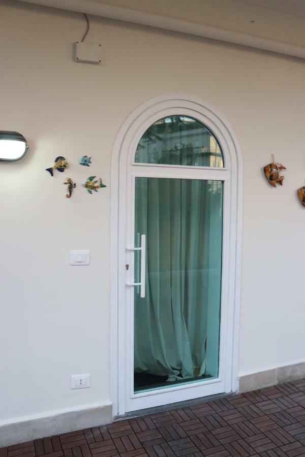 Lemon Suite Napoli Bagian luar foto