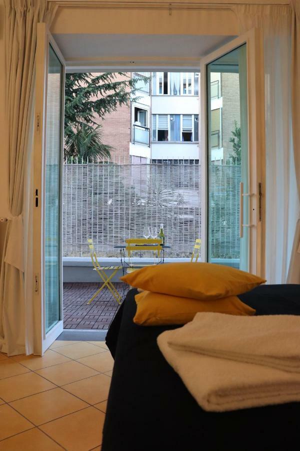 Lemon Suite Napoli Bagian luar foto